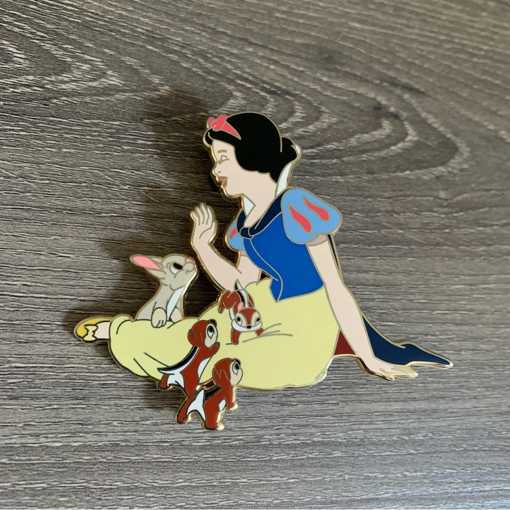 Snow White Forest Friends Chipmunks Rabbit Jumbo Pin Limited Edition 300 2008